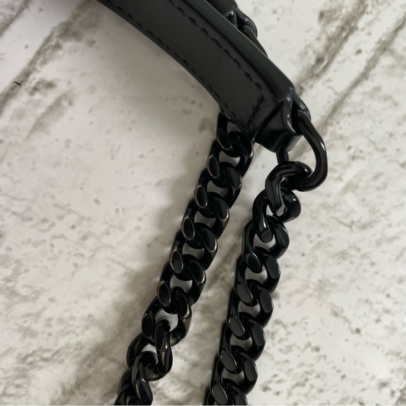 YSL LOULOU MEDIUM CHAIN BAG - Picture 16 of 17